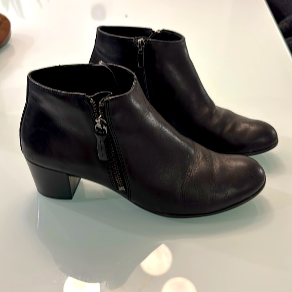 Ecco Shape 35 Ankle Boots in Black - Size US 9 EU 40